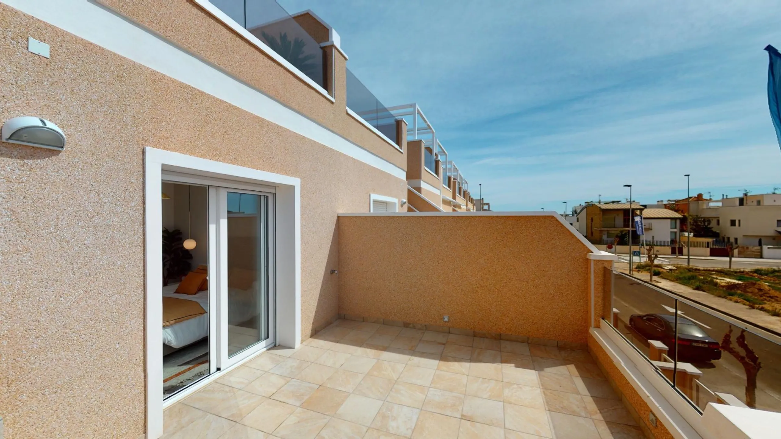 ADOSADOS DE OBRA NUEVA EN PILAR DE LA HORADADA. 3 DORM. 2 BAÑOS. CON PLAZA DE GARAJE Y PISCINA. 83 M2. JARDIN 33 M2. SOLARIUM 34 M2.