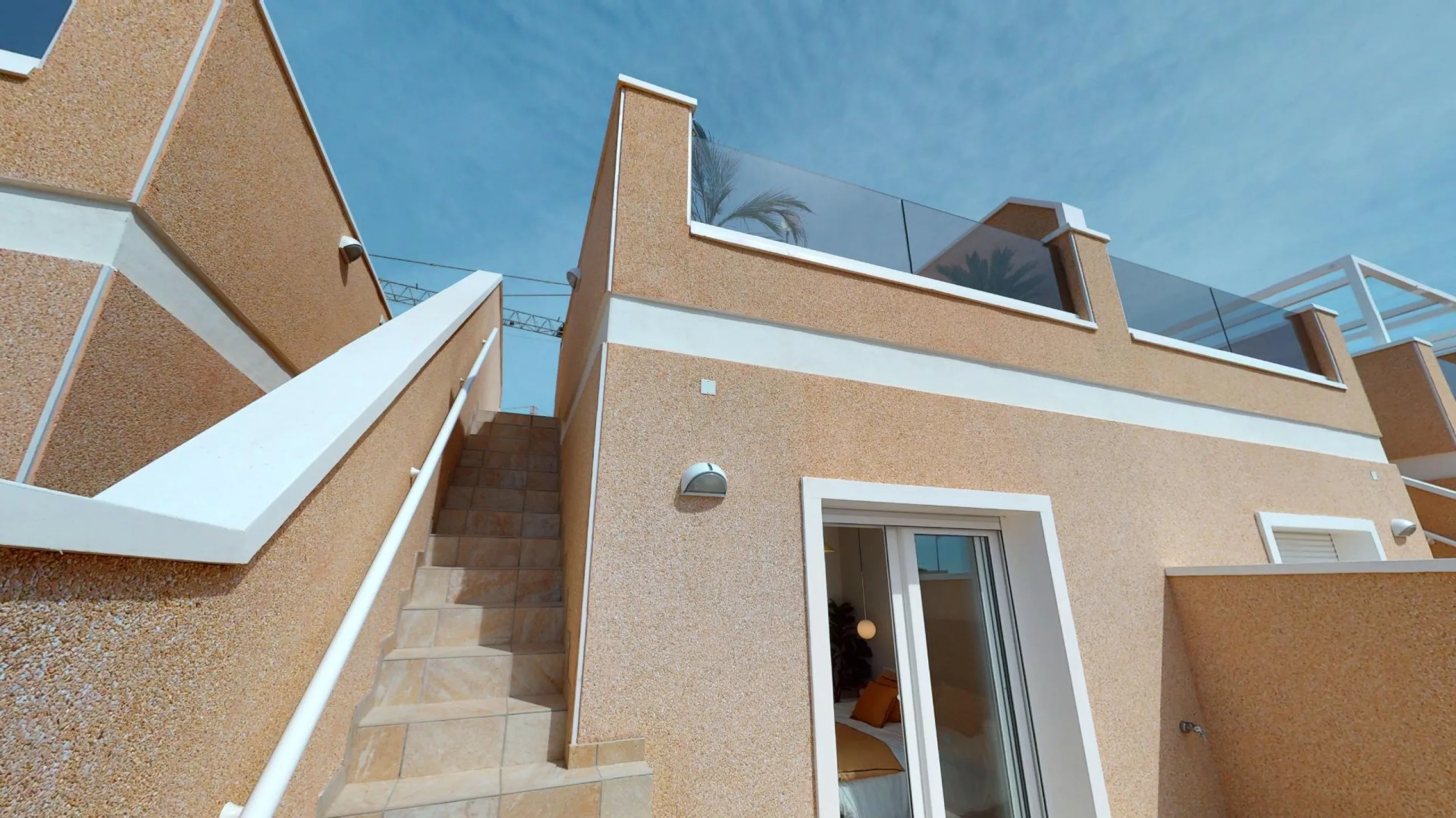 ADOSADOS DE OBRA NUEVA EN PILAR DE LA HORADADA. 3 DORM. 2 BAÑOS. CON PLAZA DE GARAJE Y PISCINA. 83 M2. JARDIN 33 M2. SOLARIUM 34 M2.