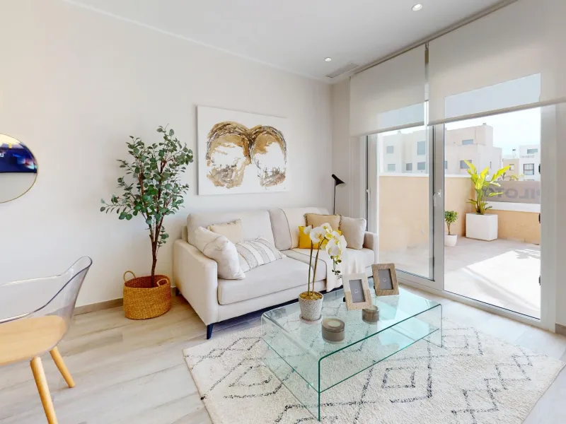 ADOSADOS DE OBRA NUEVA EN PILAR DE LA HORADADA. 3 DORM. 2 BAÑOS. CON PLAZA DE GARAJE Y PISCINA. 83 M2. JARDIN 33 M2. SOLARIUM 34 M2.