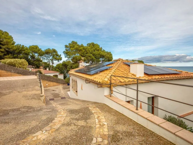 Sea-view Villa in Sa Riera, Begur – Costa Brava