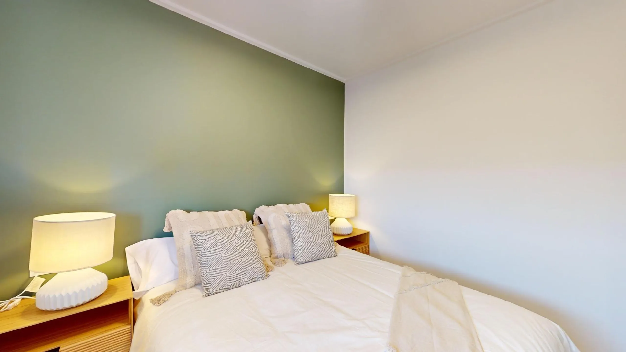 APARTAMENTOS DE OBRA NUEVA EN PILAR DE LA HORADADA CON GARAJE INCLUIDO. 100 M2.TERRAZAS DE 25 M2. 3 DORM. 2 BAÑOS. PISCINA.