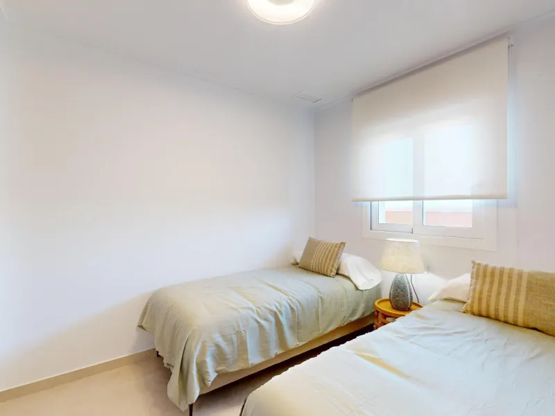 APARTAMENTOS DE OBRA NUEVA EN PILAR DE LA HORADADA CON GARAJE INCLUIDO. 100 M2.TERRAZAS DE 25 M2. 3 DORM. 2 BAÑOS. PISCINA.