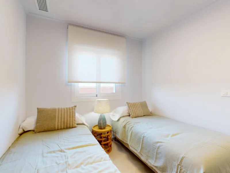 APARTAMENTOS DE OBRA NUEVA EN PILAR DE LA HORADADA CON GARAJE INCLUIDO. 100 M2.TERRAZAS DE 25 M2. 3 DORM. 2 BAÑOS. PISCINA.