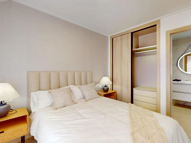 APARTAMENTOS DE OBRA NUEVA EN PILAR DE LA HORADADA CON GARAJE INCLUIDO. 100 M2.TERRAZAS DE 25 M2. 3 DORM. 2 BAÑOS. PISCINA.