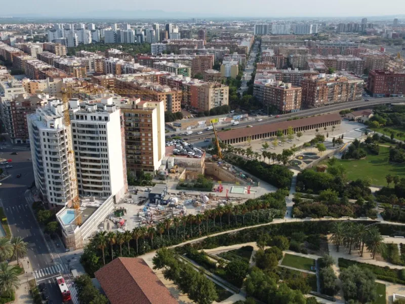 EXCLUSIVOS ESTUDIOS EN EL PARQUE CENTRAL DE VALENCIA
