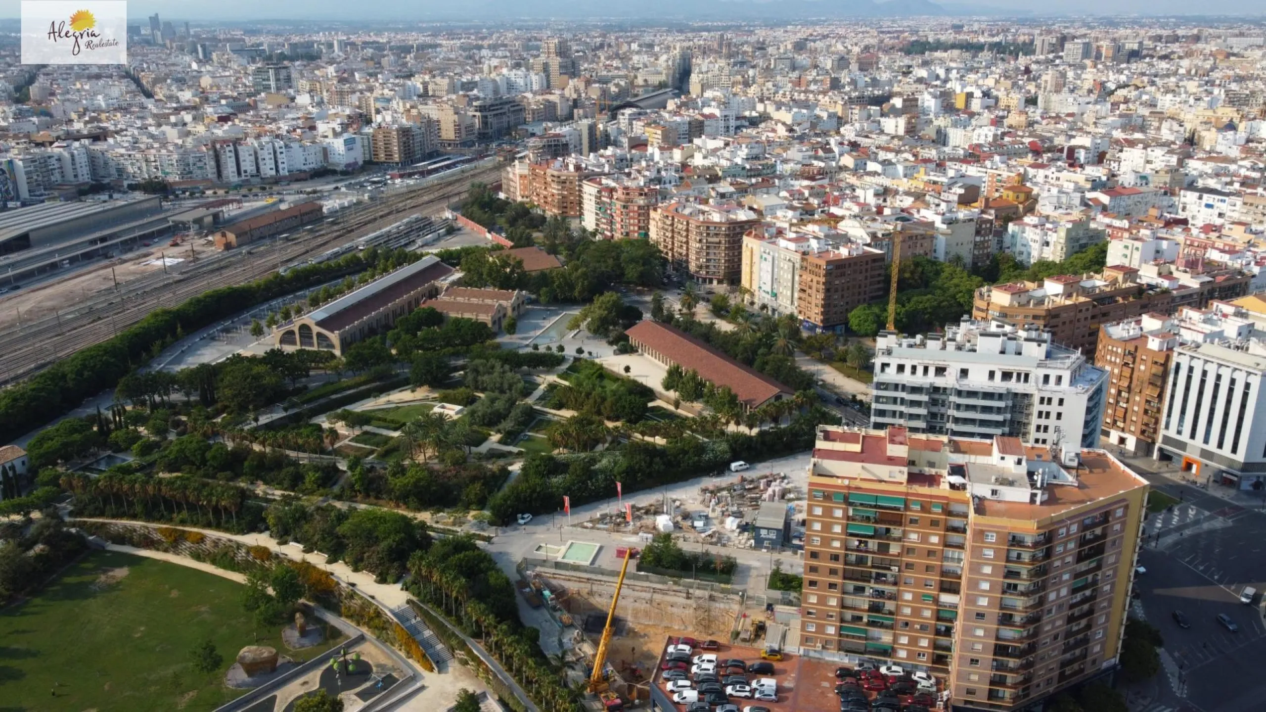 EXCLUSIVOS ESTUDIOS EN EL PARQUE CENTRAL DE VALENCIA