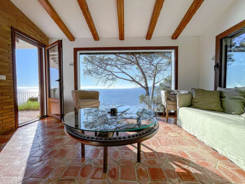 Mediterranean villa with direct beach access in Sant Antoni de Calonge, Costa Brava