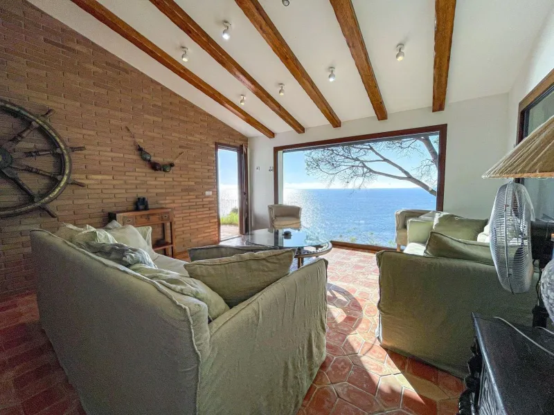 Mediterranean villa with direct beach access in Sant Antoni de Calonge, Costa Brava
