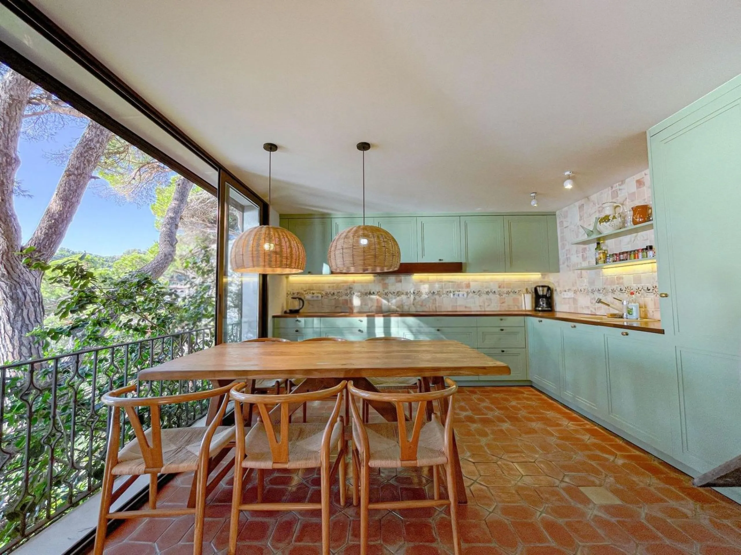 Mediterranean villa with direct beach access in Sant Antoni de Calonge, Costa Brava