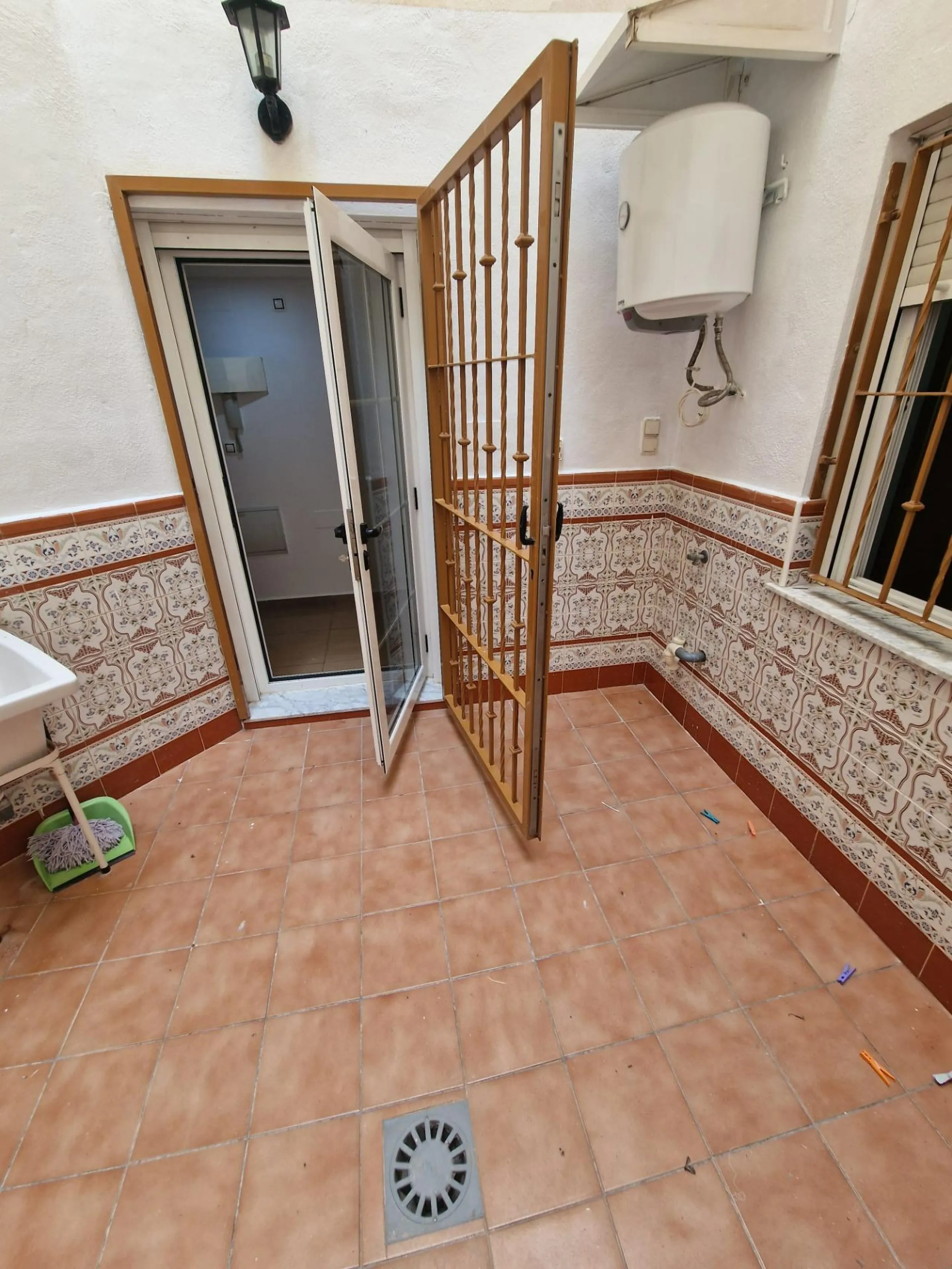 OPORTINIDAD!! APARTAMENTO EN CABALLERO DE RODAS 2 HABS PISCINA COMUNITARIA 159.900