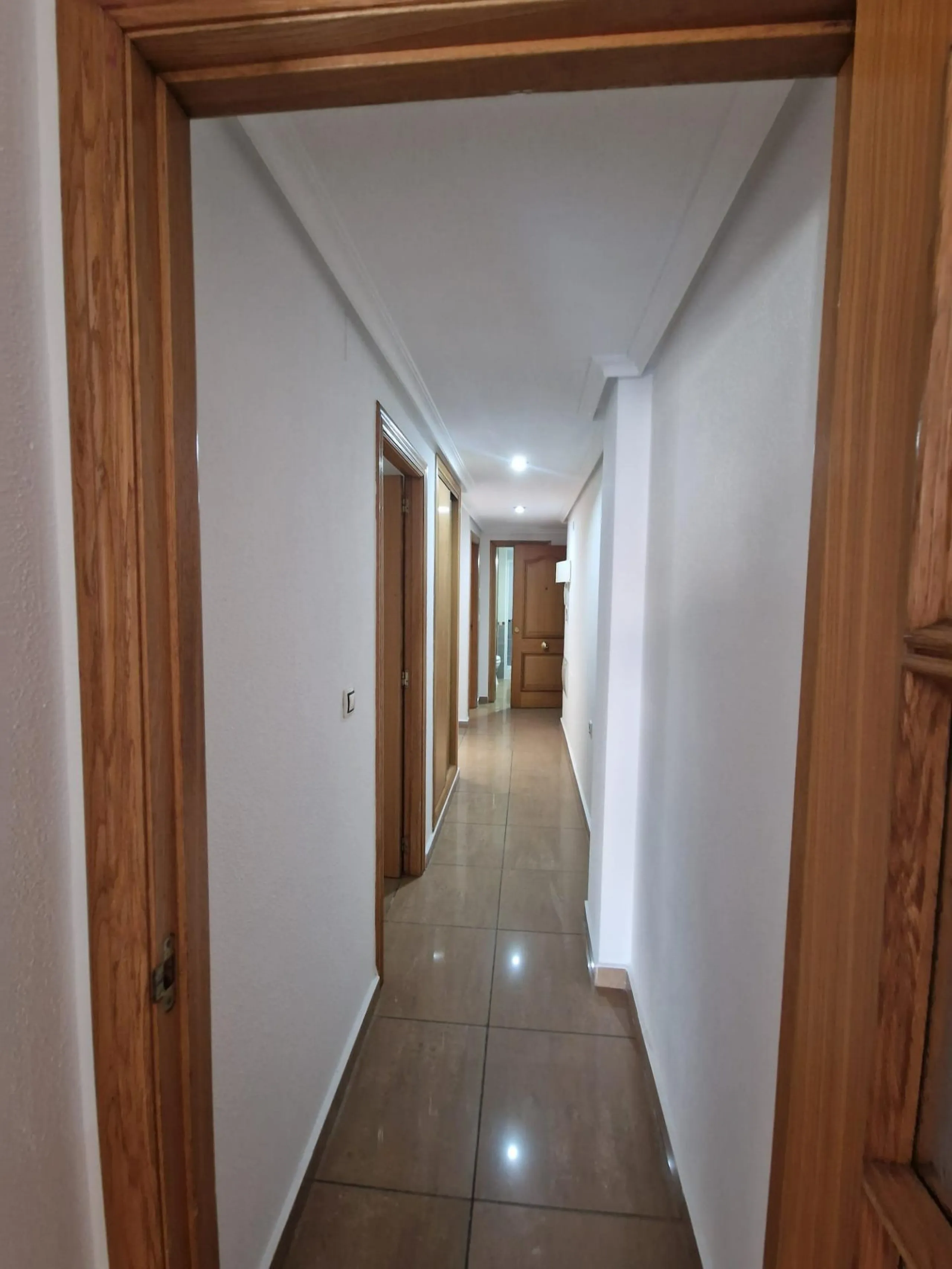 OPORTINIDAD!! APARTAMENTO EN CABALLERO DE RODAS 2 HABS PISCINA COMUNITARIA 159.900