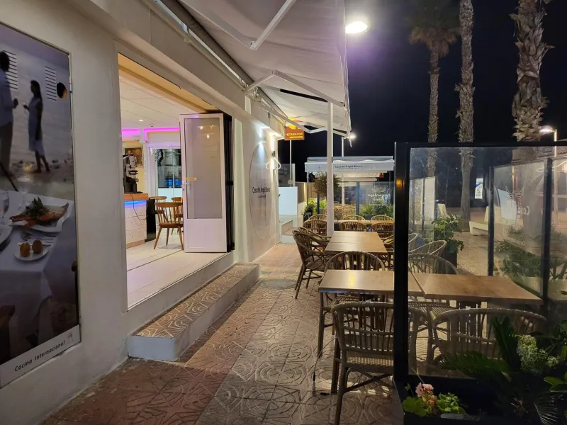 Unique opportunity in Calpe: beachfront restaurant ready to operate