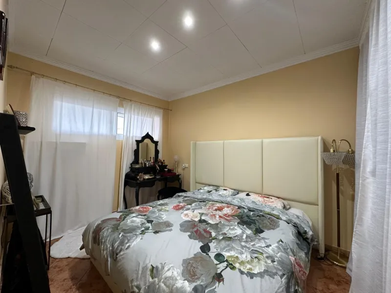 Elegant Apartment by the Sea with Business Potential