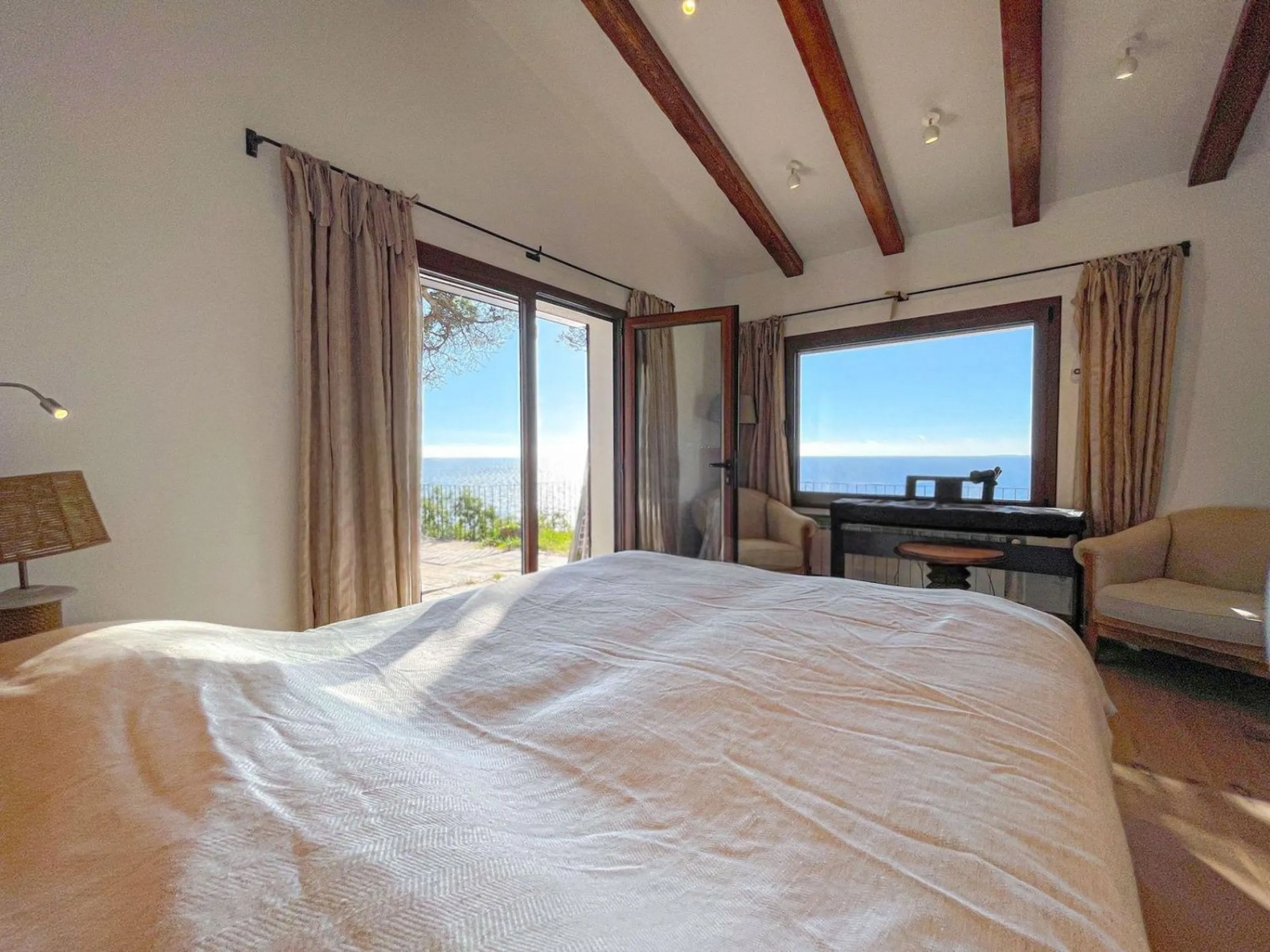 Mediterranean villa with direct beach access in Sant Antoni de Calonge, Costa Brava