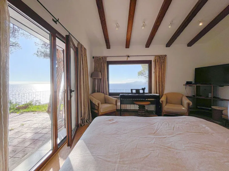 Mediterranean villa with direct beach access in Sant Antoni de Calonge, Costa Brava
