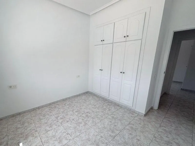 VILLA ESTILO MEDITERRANEO EN CIUDAD QUESADA CON PARCELA DE 500 M2 Y PROPIA PISCINA. 3 DORM. 2 BAÑOS. 110 M2 DE CASA.