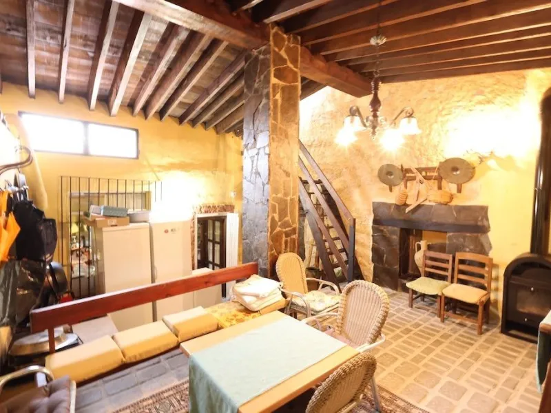 CASA INDEPENDIENTE EN FORTUNA (Murcia) JUNTO AL PARQUE NATURAL DE LA GARAPACHA CON 439 M2 DE PARCELA. 5 DORM. 3 BAÑOS.