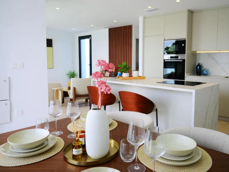 EXCLUSIVIDAD Y BIENESTAR: VILLA CON JARDÍN Y GARAJE PRIVADO