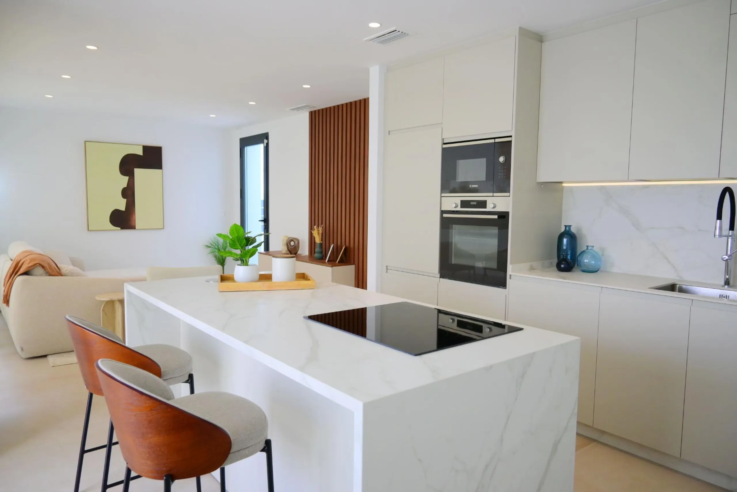 EXCLUSIVIDAD Y BIENESTAR: VILLA CON JARDÍN Y GARAJE PRIVADO