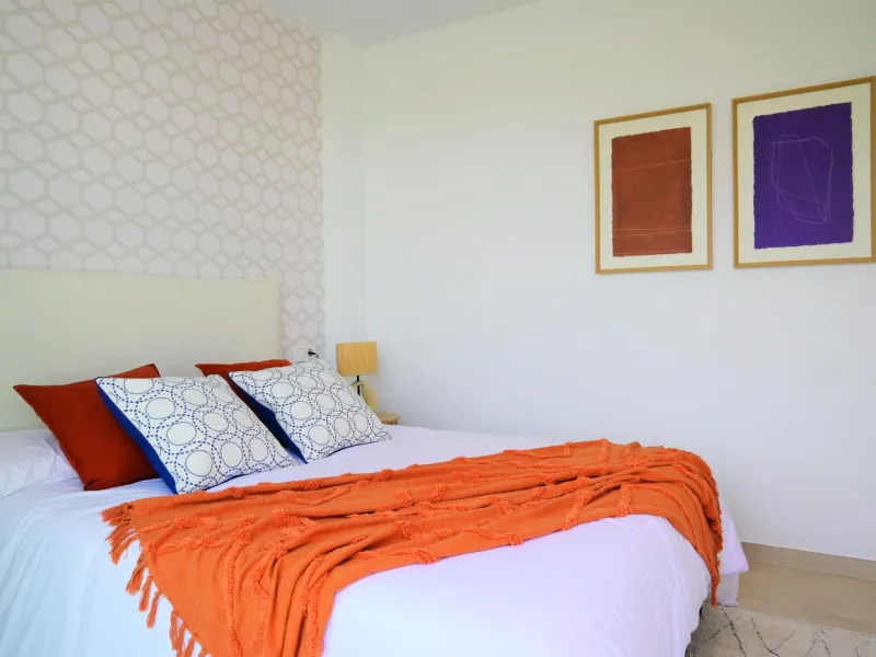 EXCLUSIVIDAD Y BIENESTAR: VILLA CON JARDÍN Y GARAJE PRIVADO