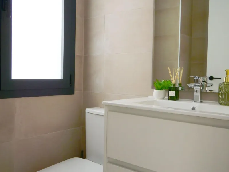 EXCLUSIVIDAD Y BIENESTAR: VILLA CON JARDÍN Y GARAJE PRIVADO