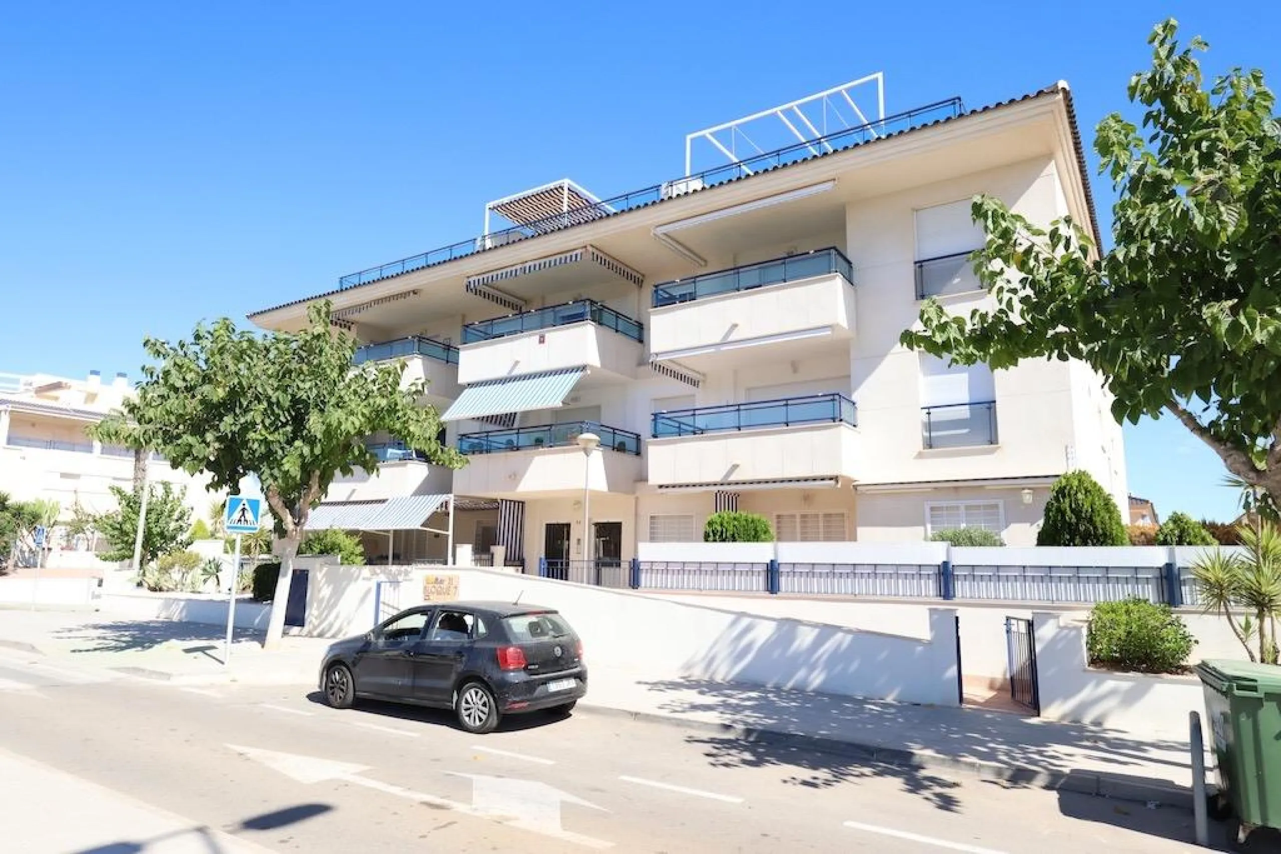 Mil Palmeras – Penthouse with Sea Views Just 150 Meters from the Beach