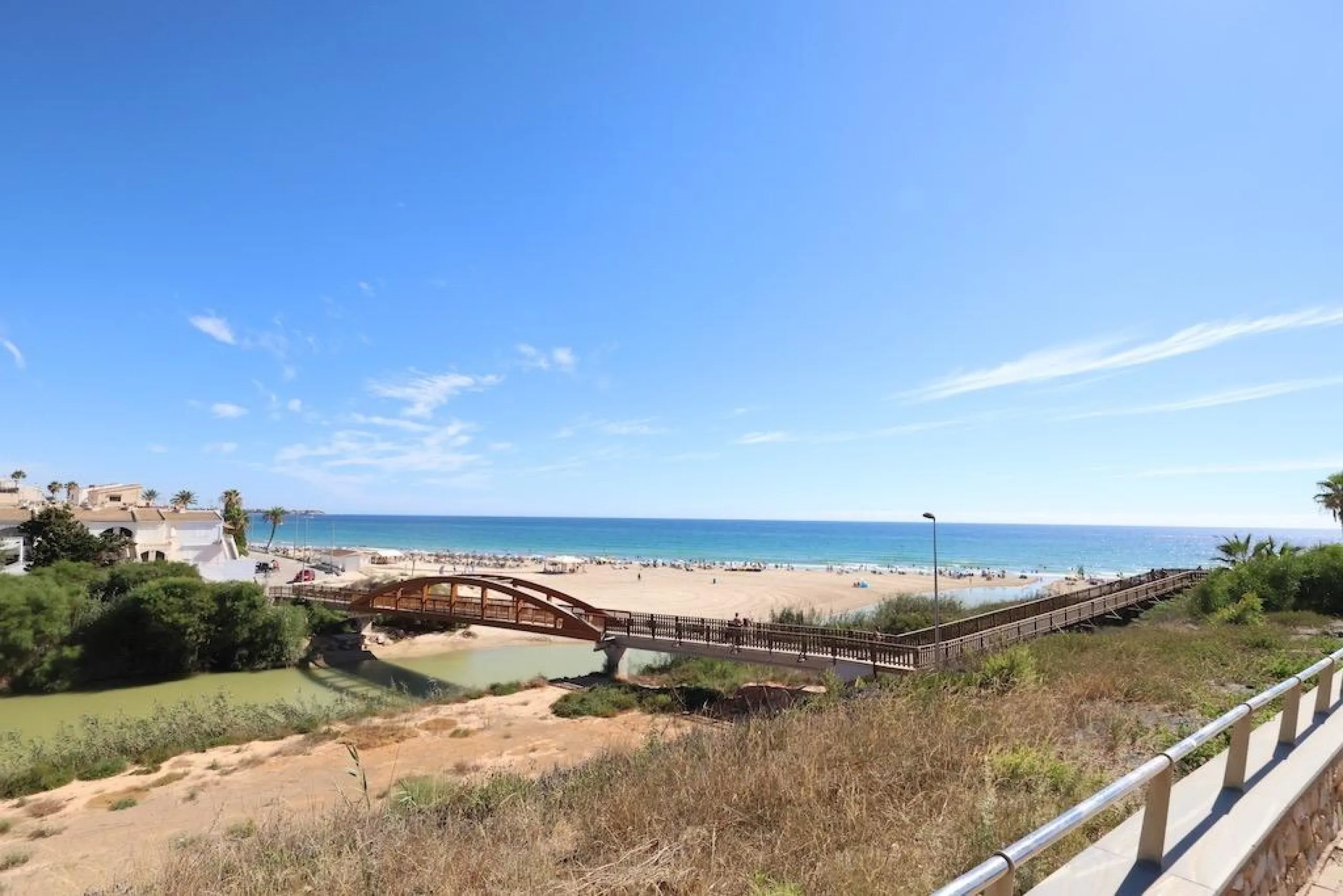 Mil Palmeras – Penthouse with Sea Views Just 150 Meters from the Beach