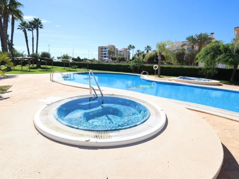 Mil Palmeras – Penthouse with Sea Views Just 150 Meters from the Beach