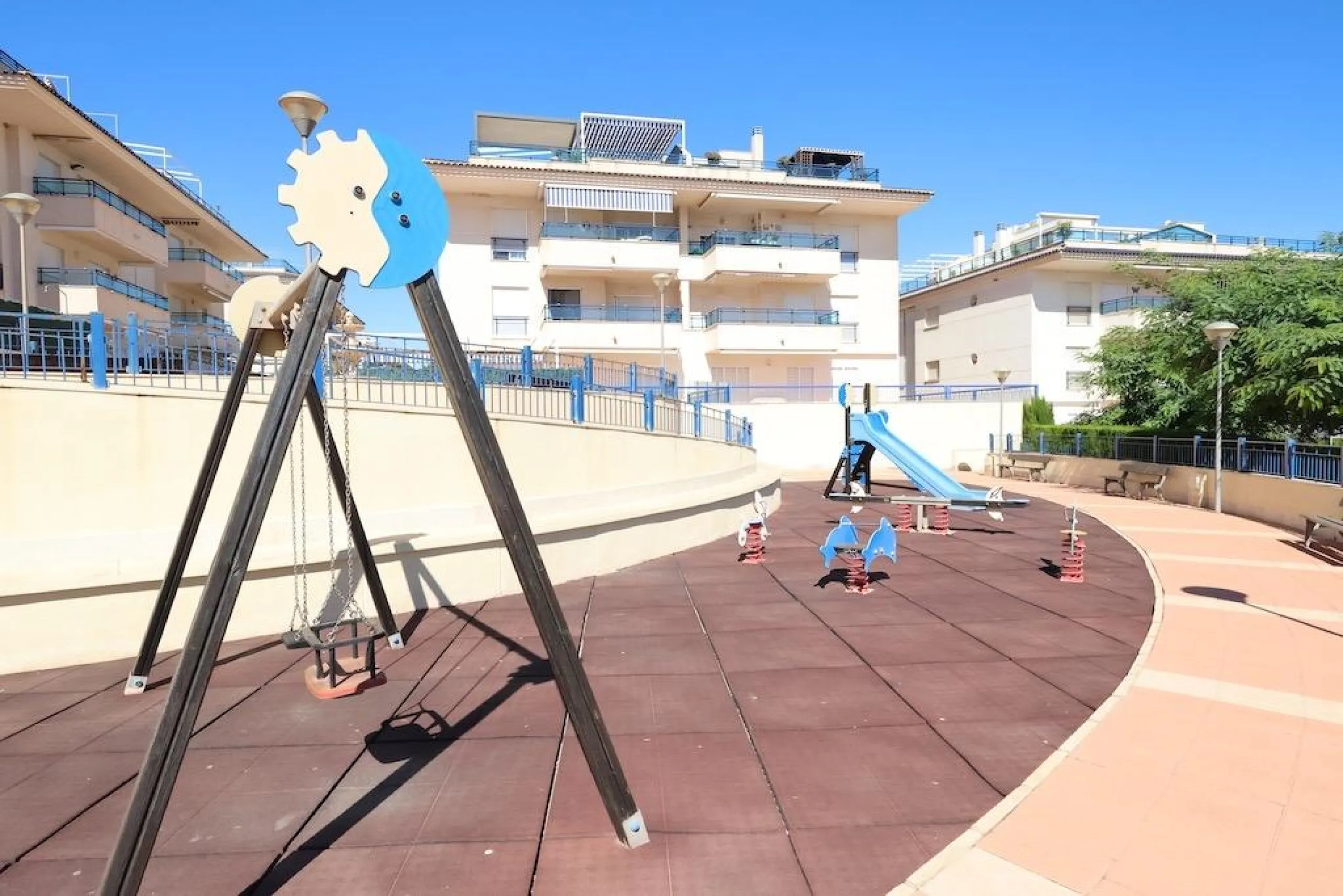 Mil Palmeras – Penthouse with Sea Views Just 150 Meters from the Beach
