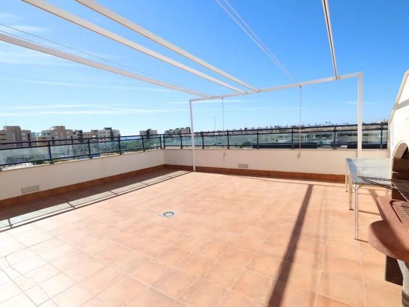 Mil Palmeras – Penthouse with Sea Views Just 150 Meters from the Beach