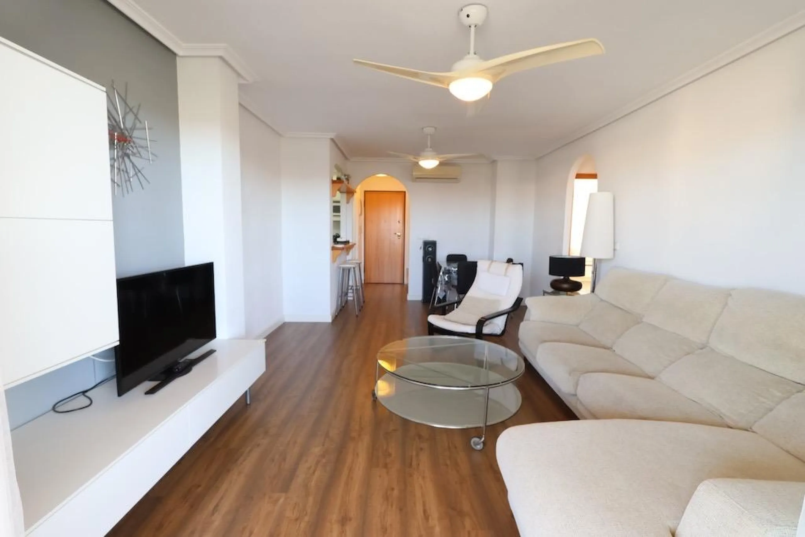 Mil Palmeras – Penthouse with Sea Views Just 150 Meters from the Beach