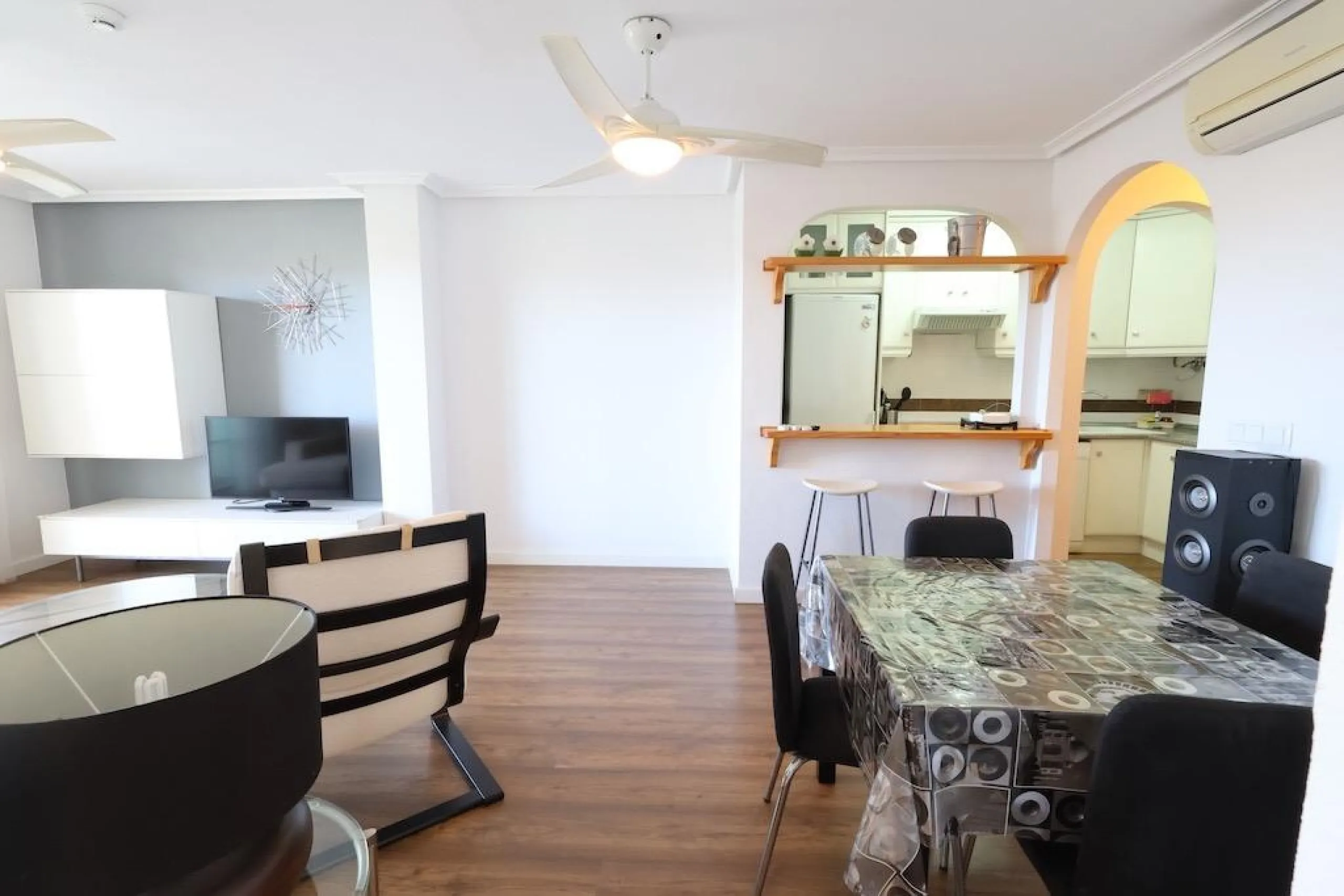 Mil Palmeras – Penthouse with Sea Views Just 150 Meters from the Beach