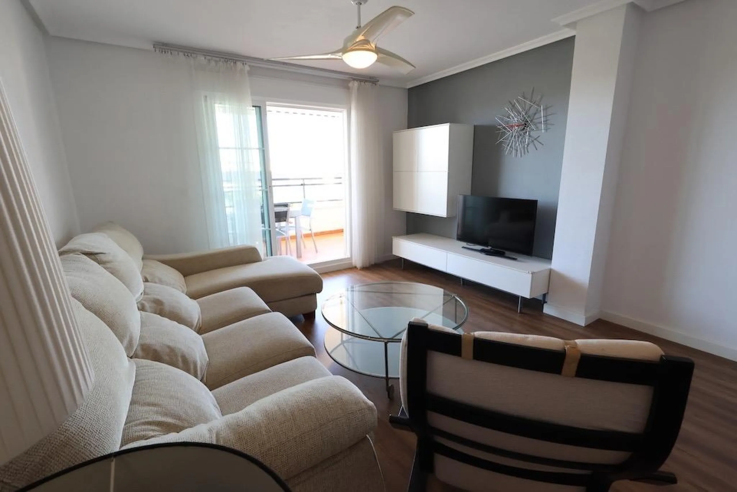 Mil Palmeras – Penthouse with Sea Views Just 150 Meters from the Beach