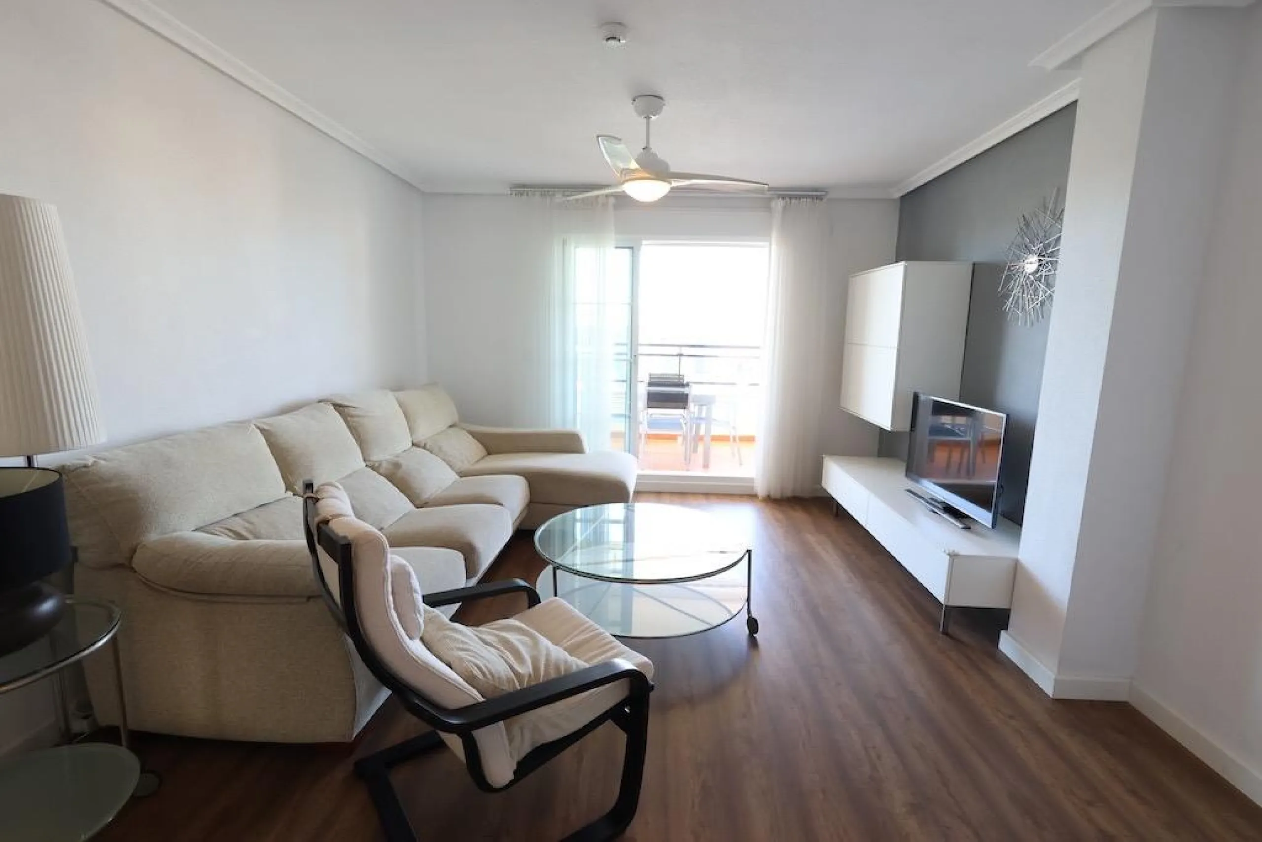 Mil Palmeras – Penthouse with Sea Views Just 150 Meters from the Beach