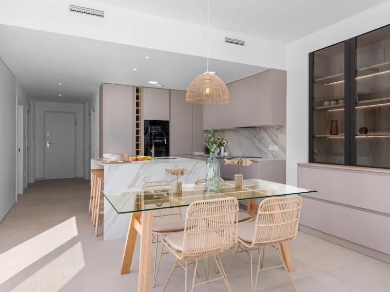 NEW BUILD VILLA IN LOS ALCÁZARES WITH VIEWS TO MAR MENOR. WITH PRIVATE POOL AND PARKING. 3 BEDROOMS. 2 BATHROOMS. PLOT 297 M2.