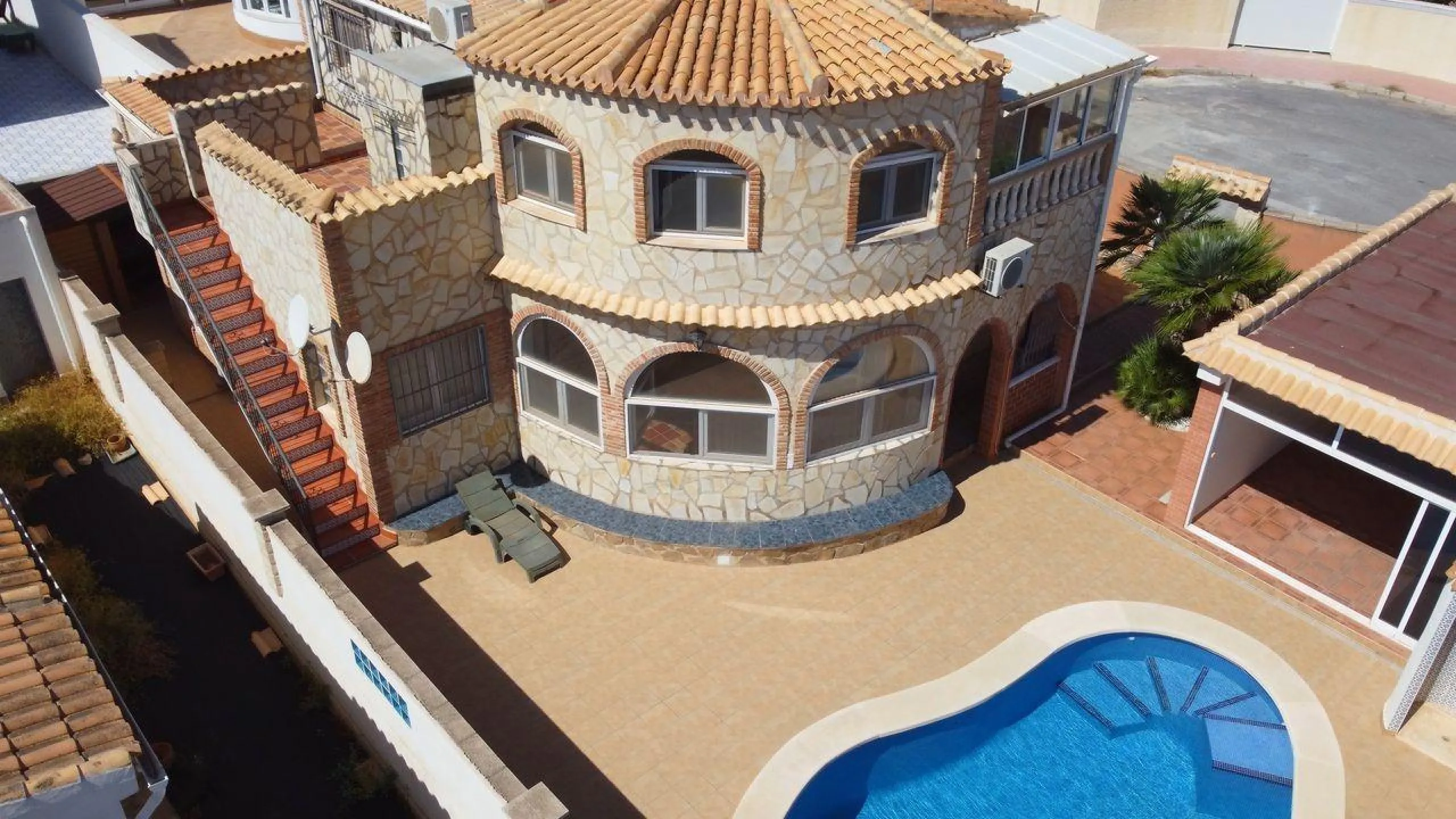 🏡 Oportunidad única en Orihuela Costa – La Florida