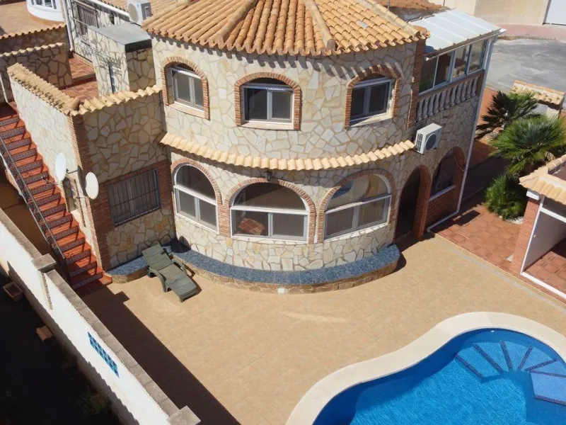 🏡 Oportunidad única en Orihuela Costa – La Florida