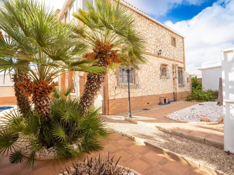 🏡 Oportunidad única en Orihuela Costa – La Florida