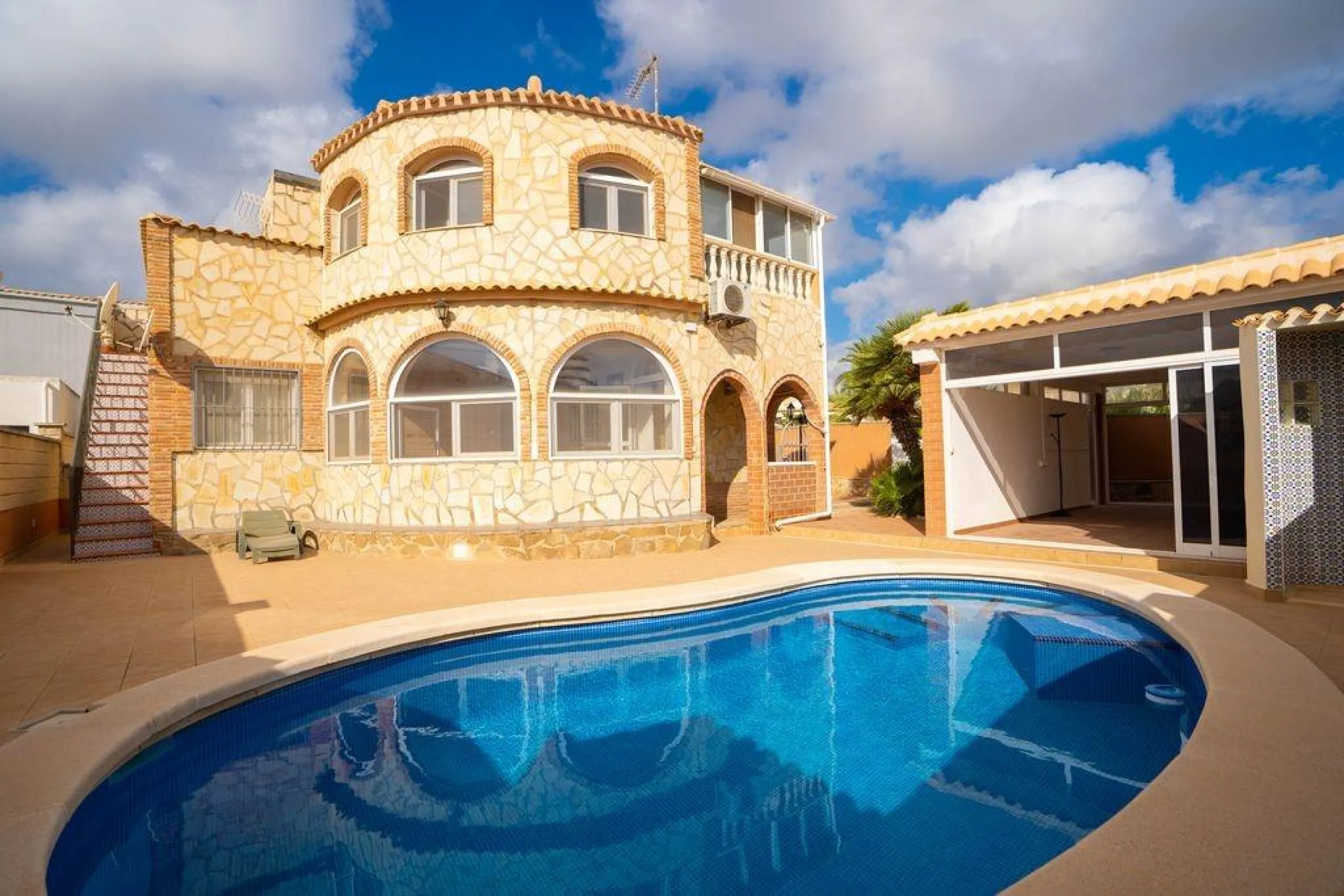 🏡 Oportunidad única en Orihuela Costa – La Florida
