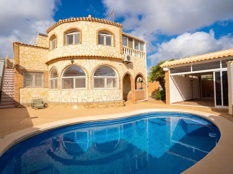 🏡 Oportunidad única en Orihuela Costa – La Florida