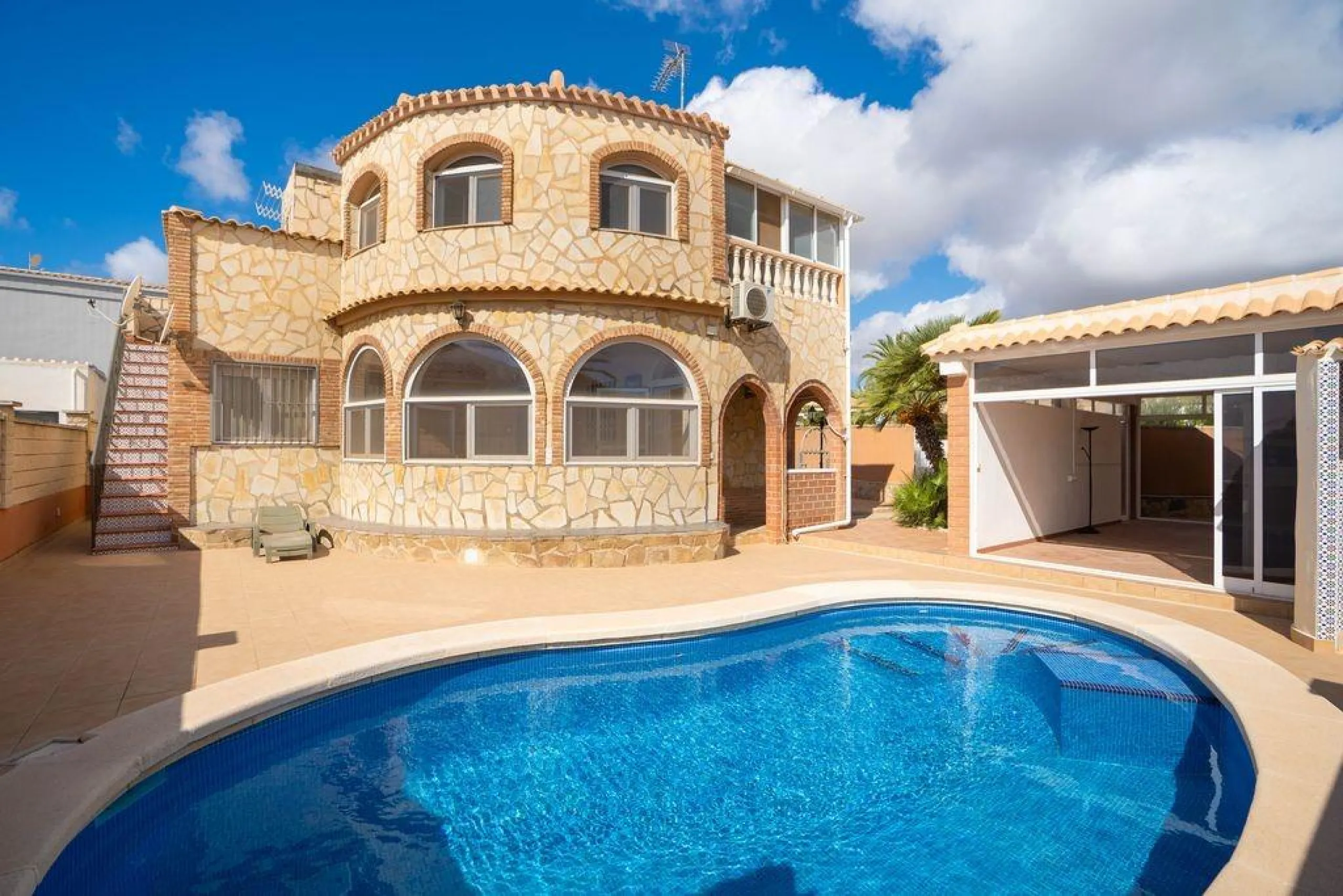 🏡 Oportunidad única en Orihuela Costa – La Florida