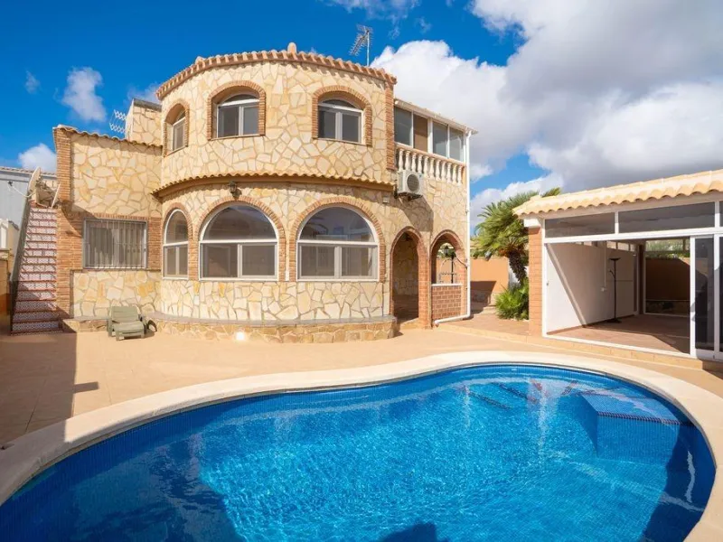 🏡 Oportunidad única en Orihuela Costa – La Florida