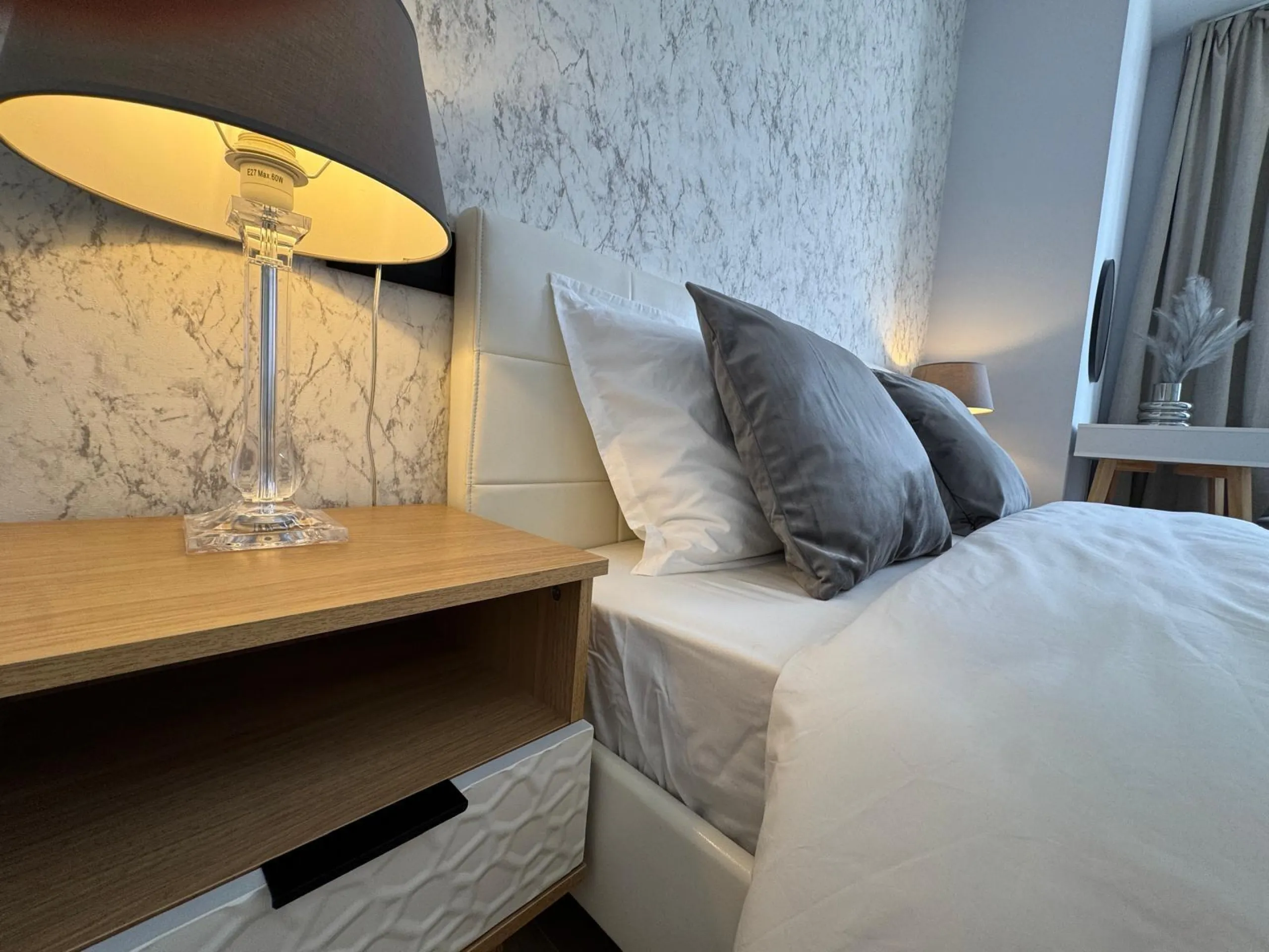 APARTAMENTO TOTALMENTE REFORMADO A 20 METROS DE PLAYA CON 100 M2 DE SUPERFICIE. 3 DORM. 1 BAÑOS.