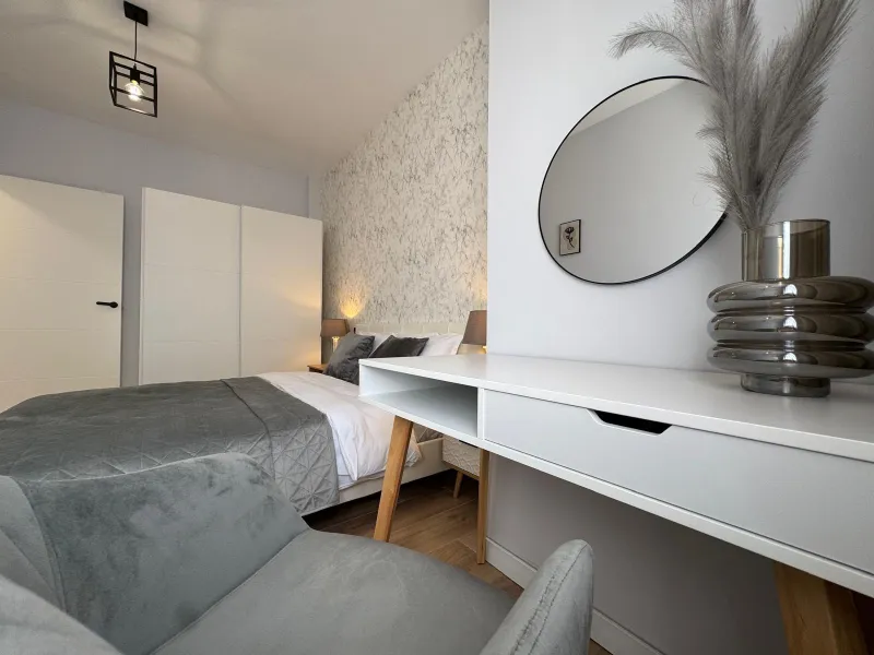 APARTAMENTO TOTALMENTE REFORMADO A 20 METROS DE PLAYA CON 100 M2 DE SUPERFICIE. 3 DORM. 1 BAÑOS.