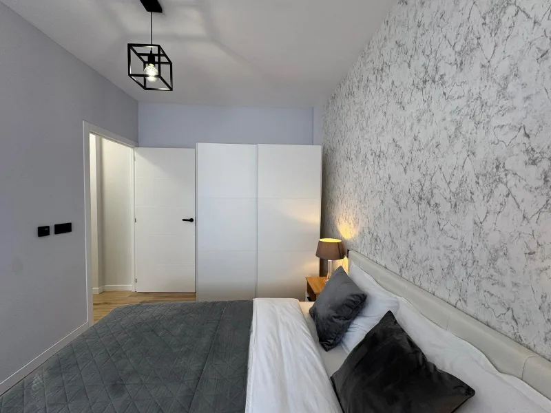 APARTAMENTO TOTALMENTE REFORMADO A 20 METROS DE PLAYA CON 100 M2 DE SUPERFICIE. 3 DORM. 1 BAÑOS.