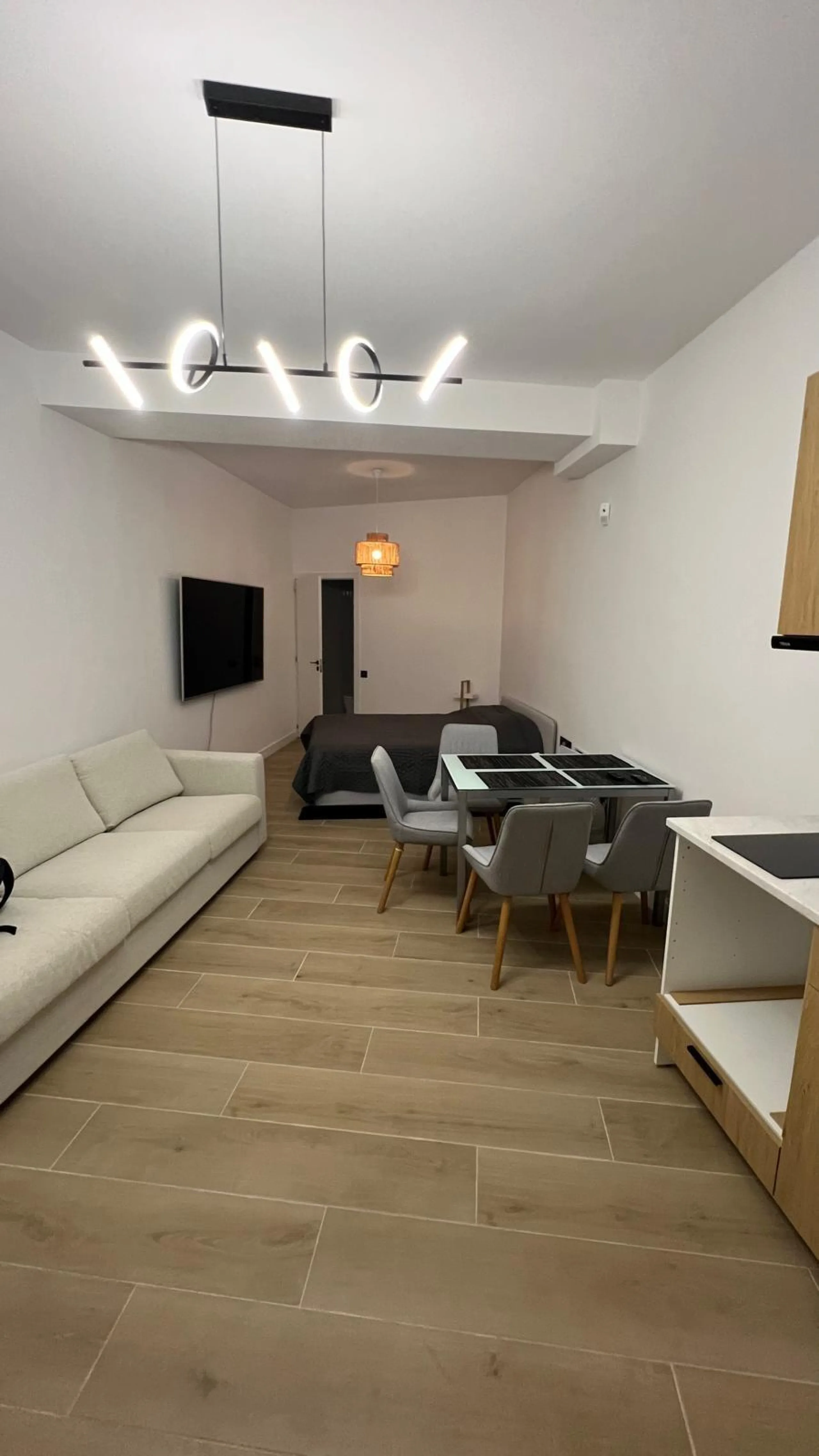 Ремонтирован студия в 300 метрах от пляжа Ла Мата. Площадь 32 м²