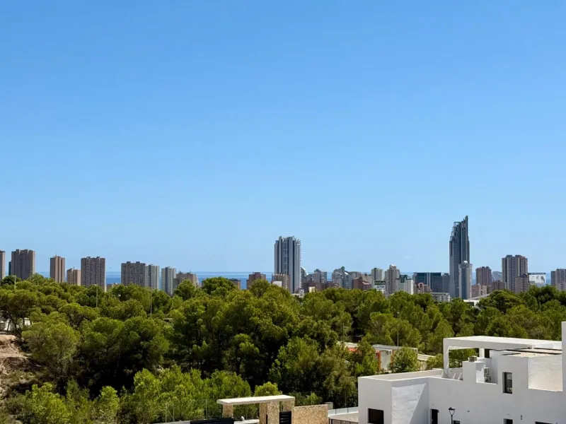 Penthouse de Élite en Mirador Hills Resort, Finestrat — ¡Vida en la Cima!