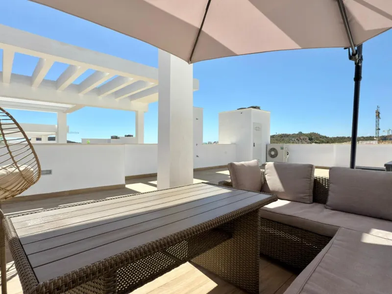 Penthouse de Élite en Mirador Hills Resort, Finestrat — ¡Vida en la Cima!