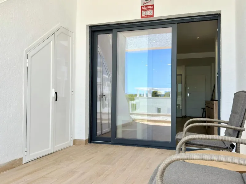 Penthouse de Élite en Mirador Hills Resort, Finestrat — ¡Vida en la Cima!