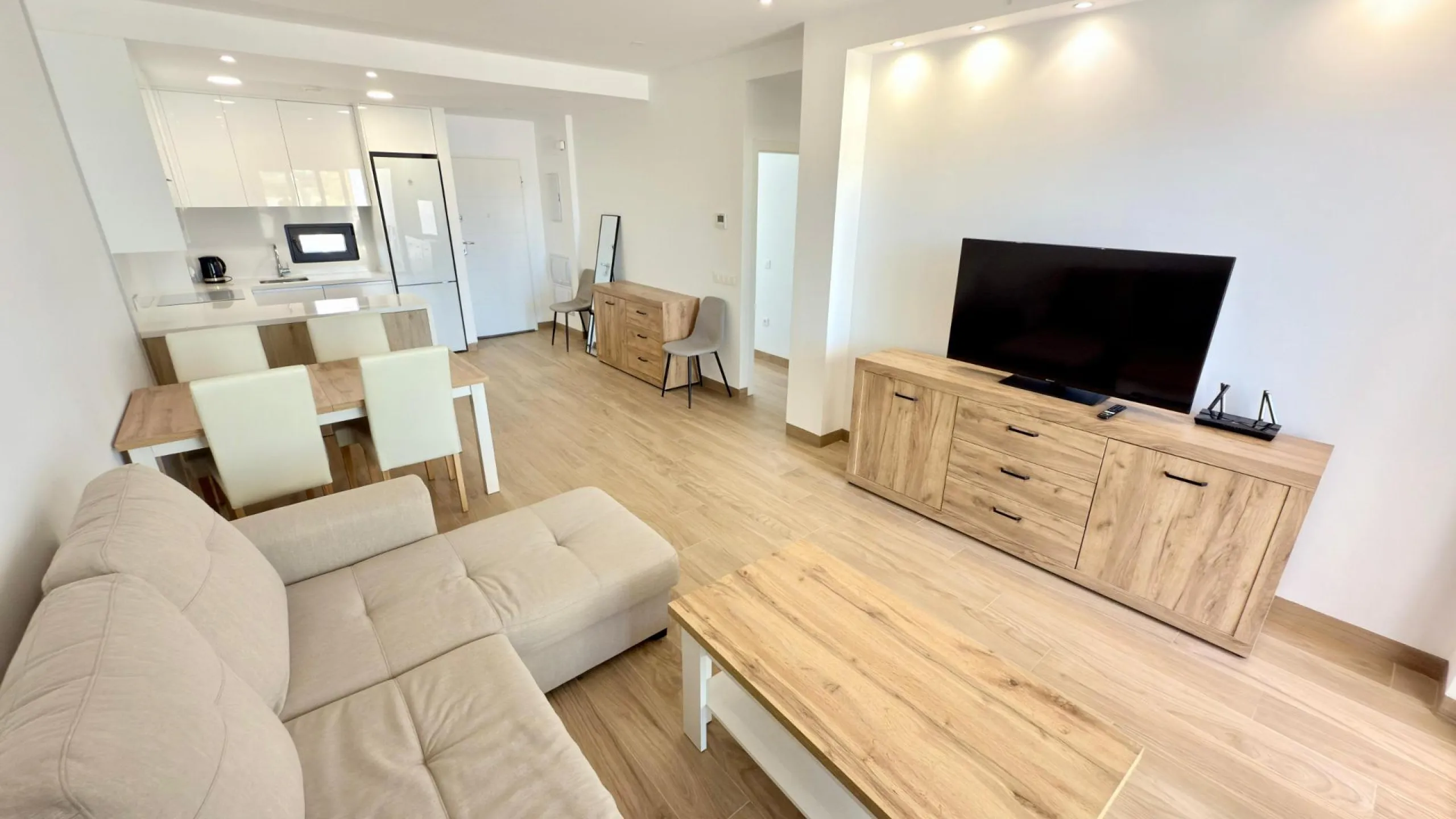 Penthouse de Élite en Mirador Hills Resort, Finestrat — ¡Vida en la Cima!